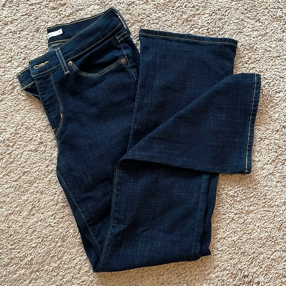 Levi's - Womens Mid Rise Classic Bootcut Jean - Dark Wash - Size 2 - W26 L30